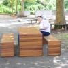 Neue Bänke für den Schulhof 6/16